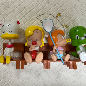 롯데리아 둘리피규어