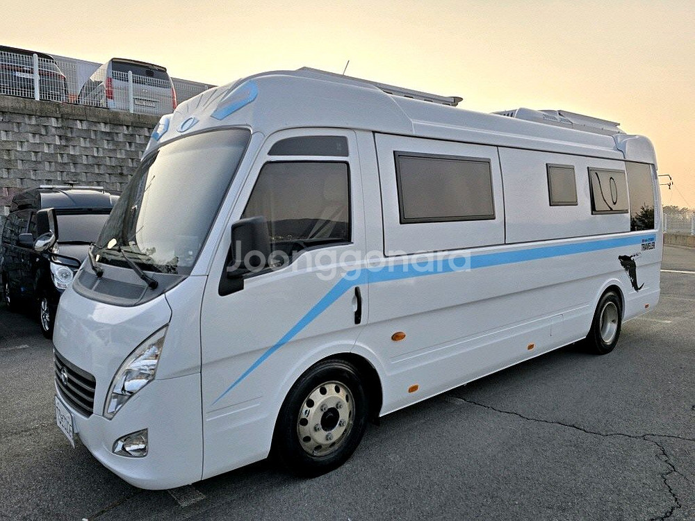 16년 레스타5인승캠핑카 오토(6만km)--0