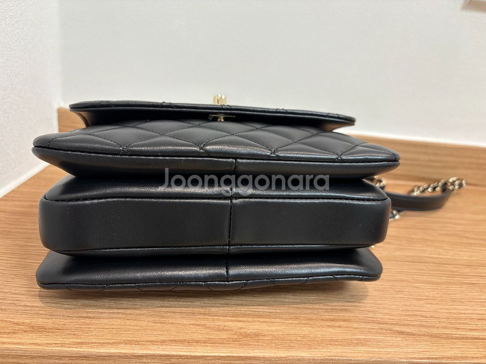 (정품) 샤넬 트렌디 CC 핸들 장식의 미니 플랩백--4