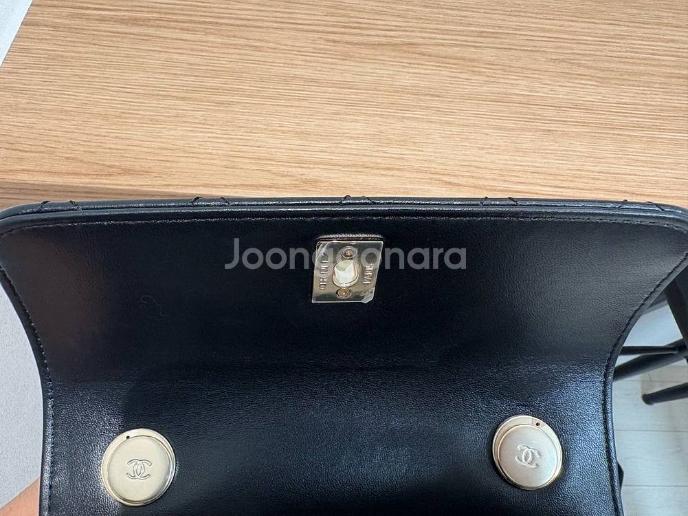(정품) 샤넬 트렌디 CC 핸들 장식의 미니 플랩백--8