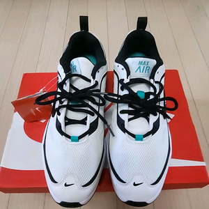 나이키 AIR MAX AP 260mm