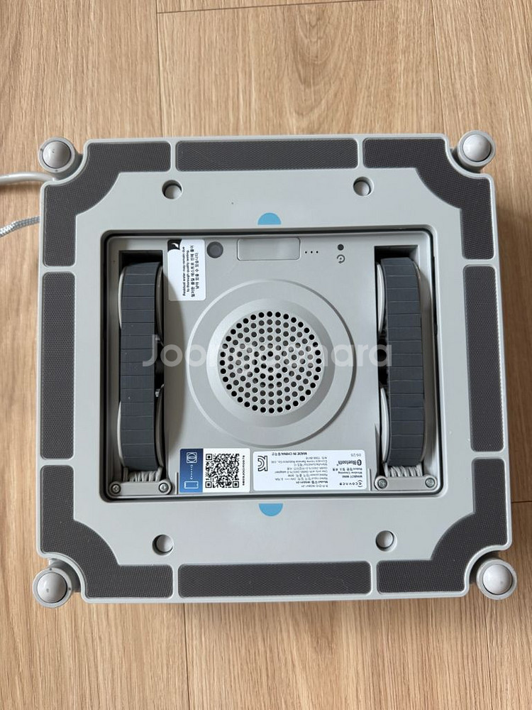 에코백스 윈봇 미니 창문 청소기--2