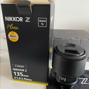 니콘 Z 135mm f/1.8 S plena 플레나