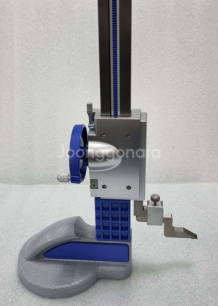 Mitutoyo Height Guage 570-302--3
