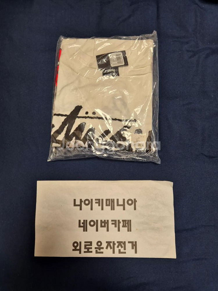 스투시 오프화이트 월드투어 티셔츠 M 새상품--1
