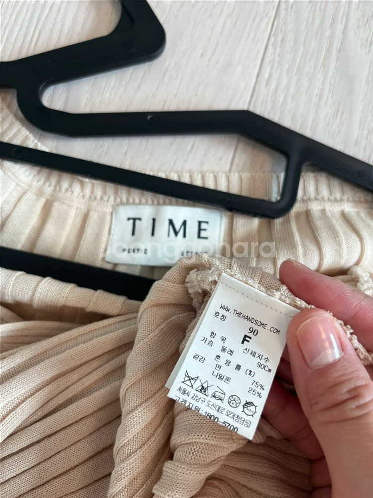 타임 5부 브이넥 니트--2