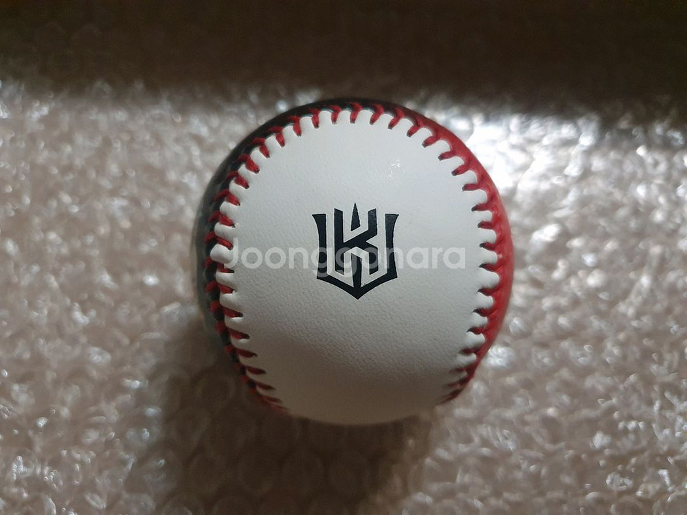 KBO 강백호 신인왕 기념구 포토볼--3