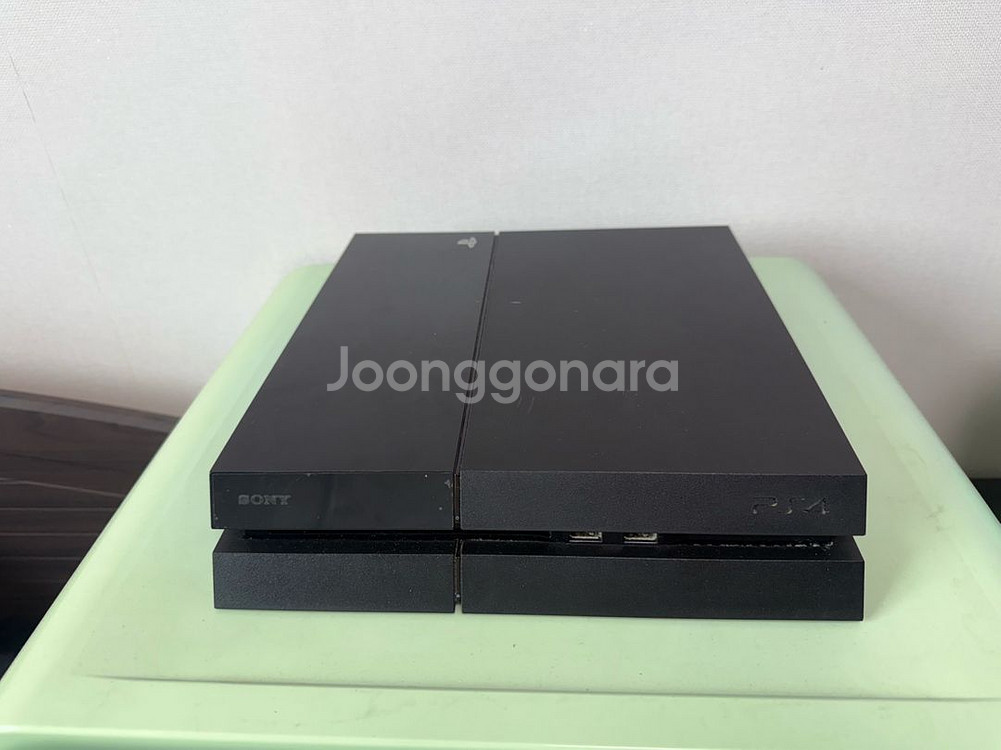 PS4 1005a 500GB팝니다.--1