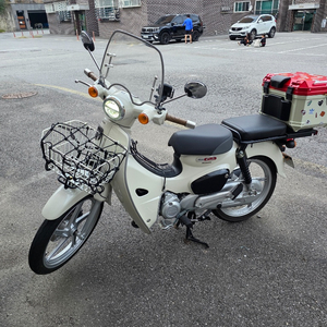 21년식 베이지 슈퍼커브 팝니다. (상태 굿)