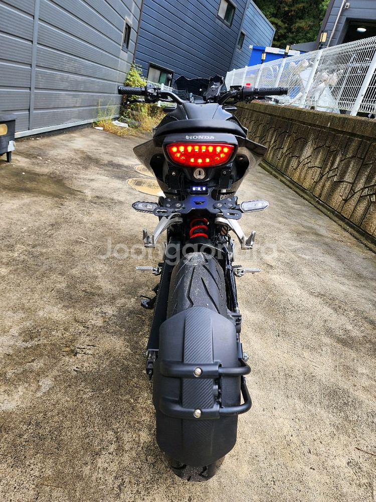 19년식 혼다 CB 125R 블랙 판매--3