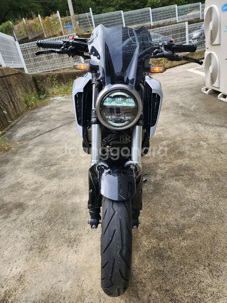 19년식 혼다 CB 125R 블랙 판매--2