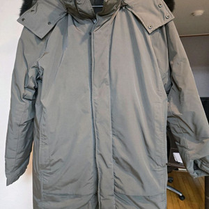 띠어리 구스다운 패딩