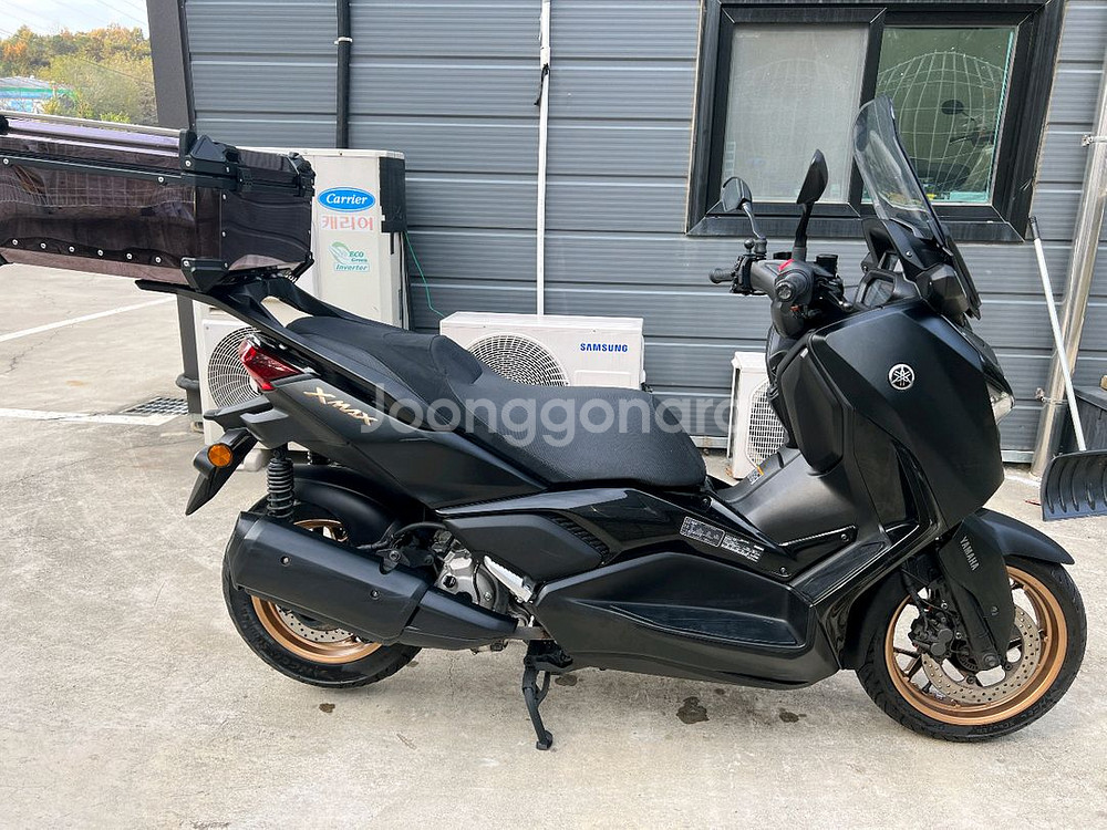 23년식 야마하 XMAX 300 블랙 페리모델 판매--0