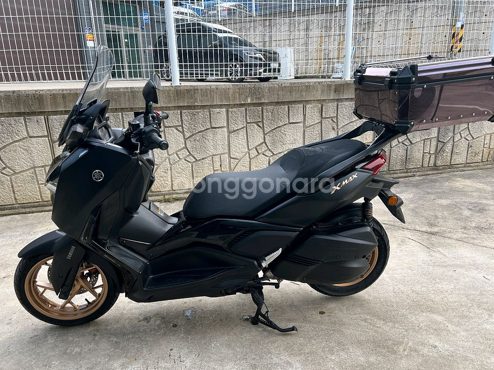 23년식 야마하 XMAX 300 블랙 페리모델 판매--1