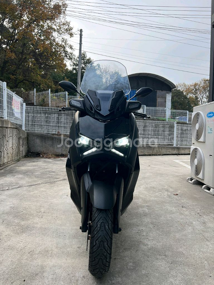 23년식 야마하 XMAX 300 블랙 페리모델 판매--2