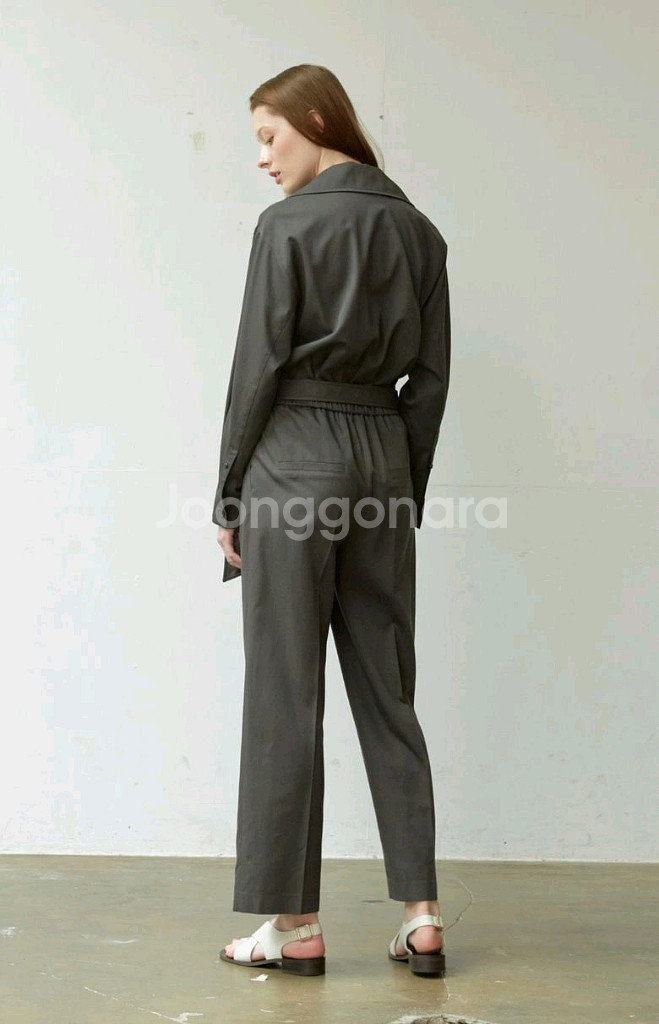 NUVO.10 누보텐 베이지 정장 셋업 점프수트--7