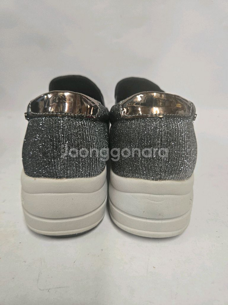 Bearpaw 베어파우 글리터 키높이 슬립온 225mm--3