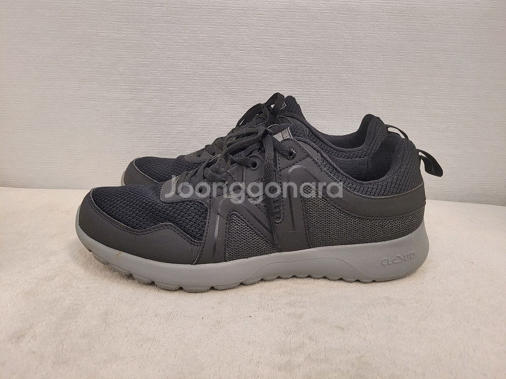 르까프 가벼운 블랙 운동화 270mm--0