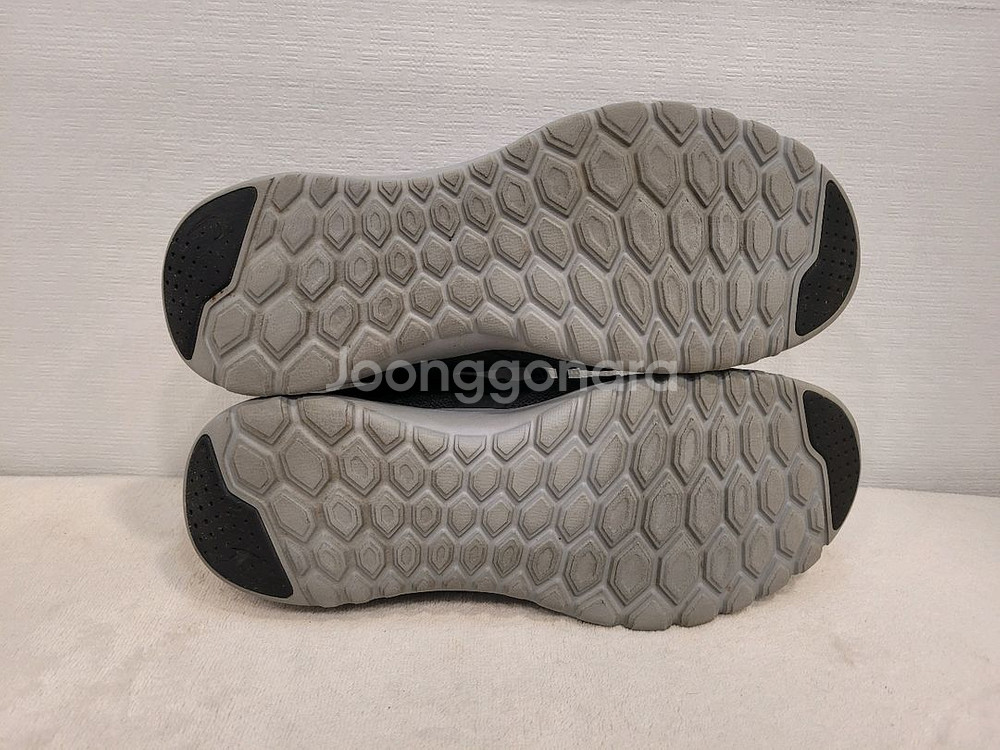 르까프 가벼운 블랙 운동화 270mm--7