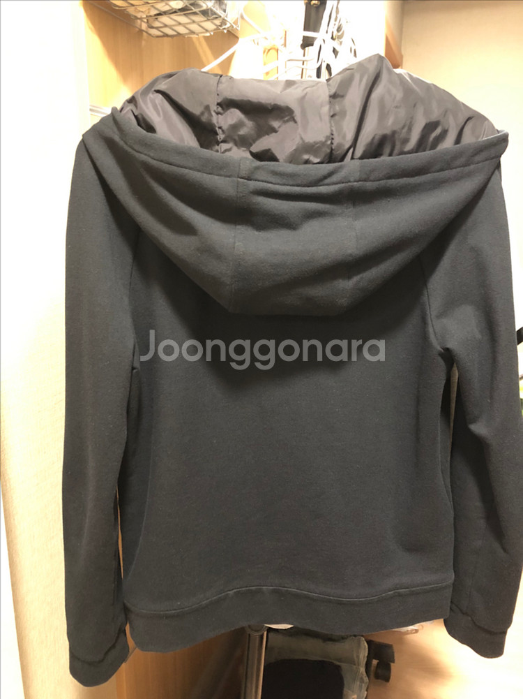 정품 프라다 후드집업 가다건 - 30만원--1