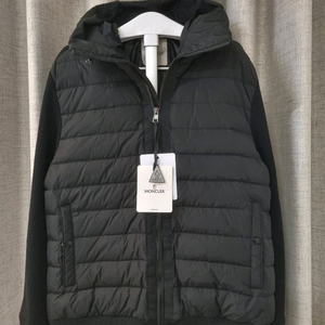 몽클레어 후드니트패딩 블랙 2XL 새제품