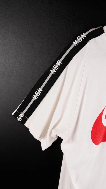 [L] 나이키 스우시 반팔--1