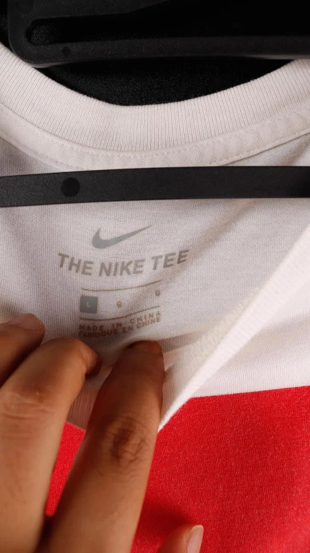 [L] 나이키 스우시 반팔--2