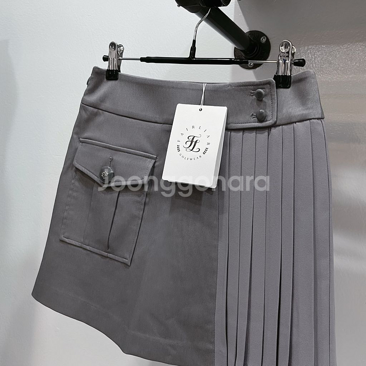 [새제품](64/xs) 페어라이어 그레이 플리츠스커트--0