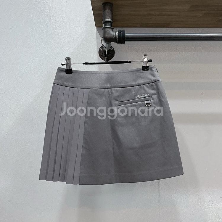[새제품](64/xs) 페어라이어 그레이 플리츠스커트--2
