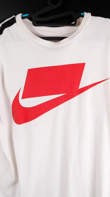 [L] 나이키 스우시 반팔--3