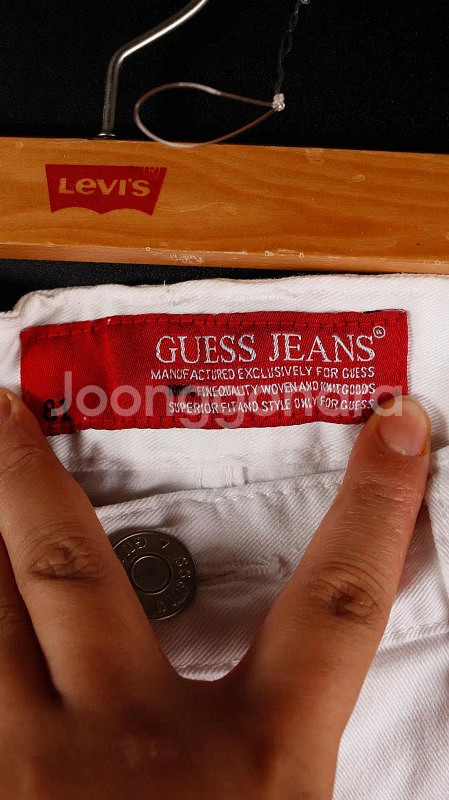 게스 흰색 반바지--7