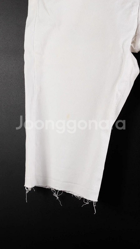 게스 흰색 반바지--8