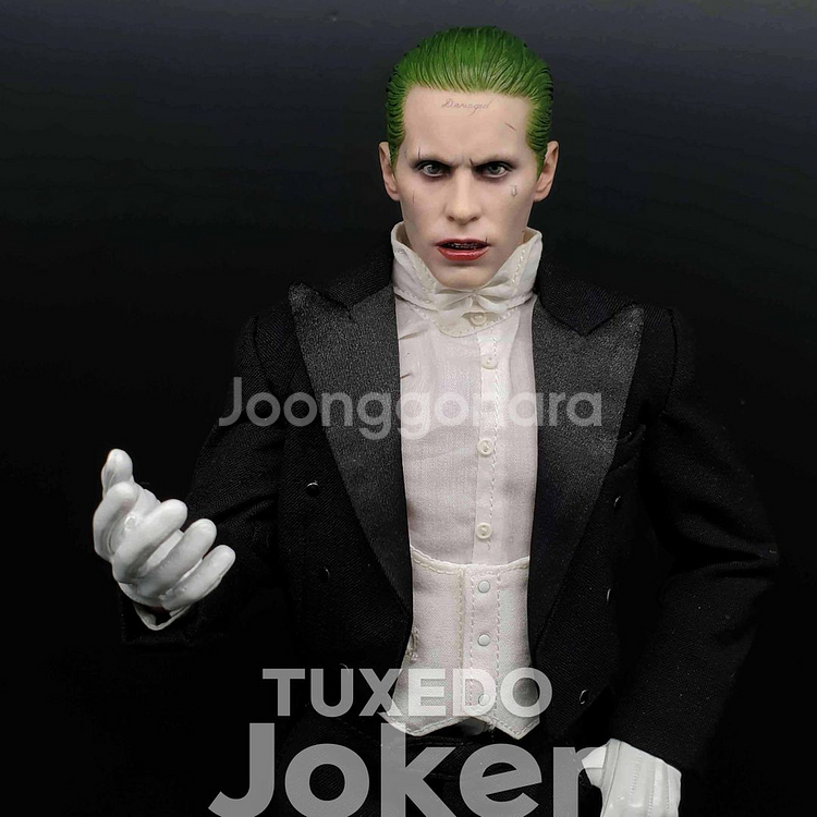 핫토이 수스쿼 턱시도 조커 커스텀 12인치 피규어--0