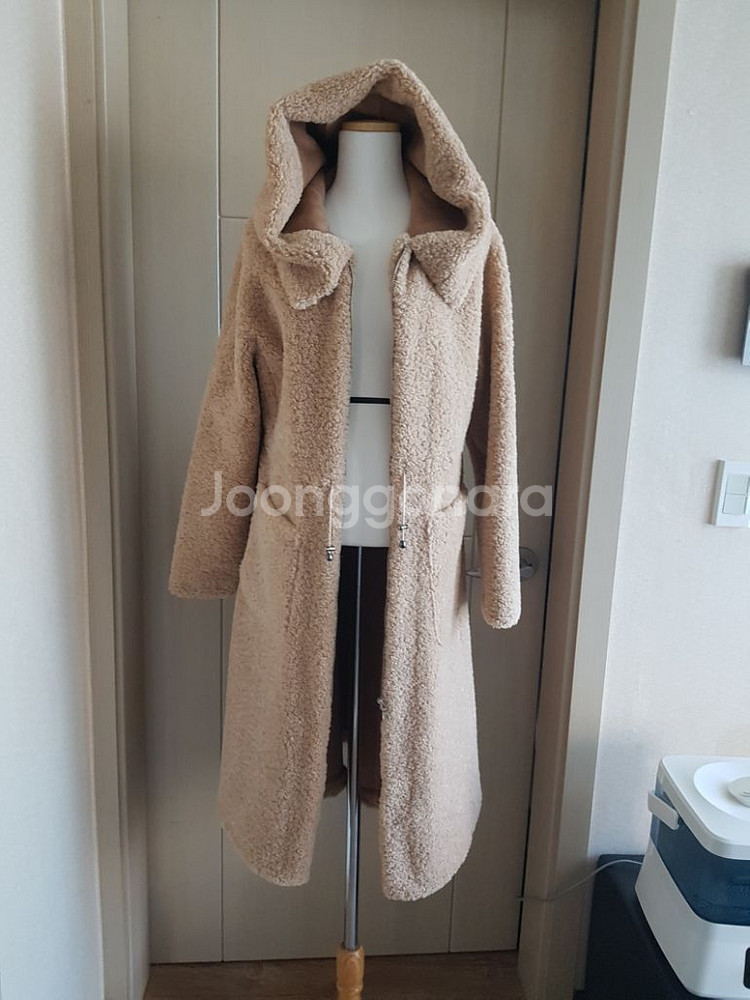 뽀글이 리얼무스탕 롱코트(미사용(네고가능--2
