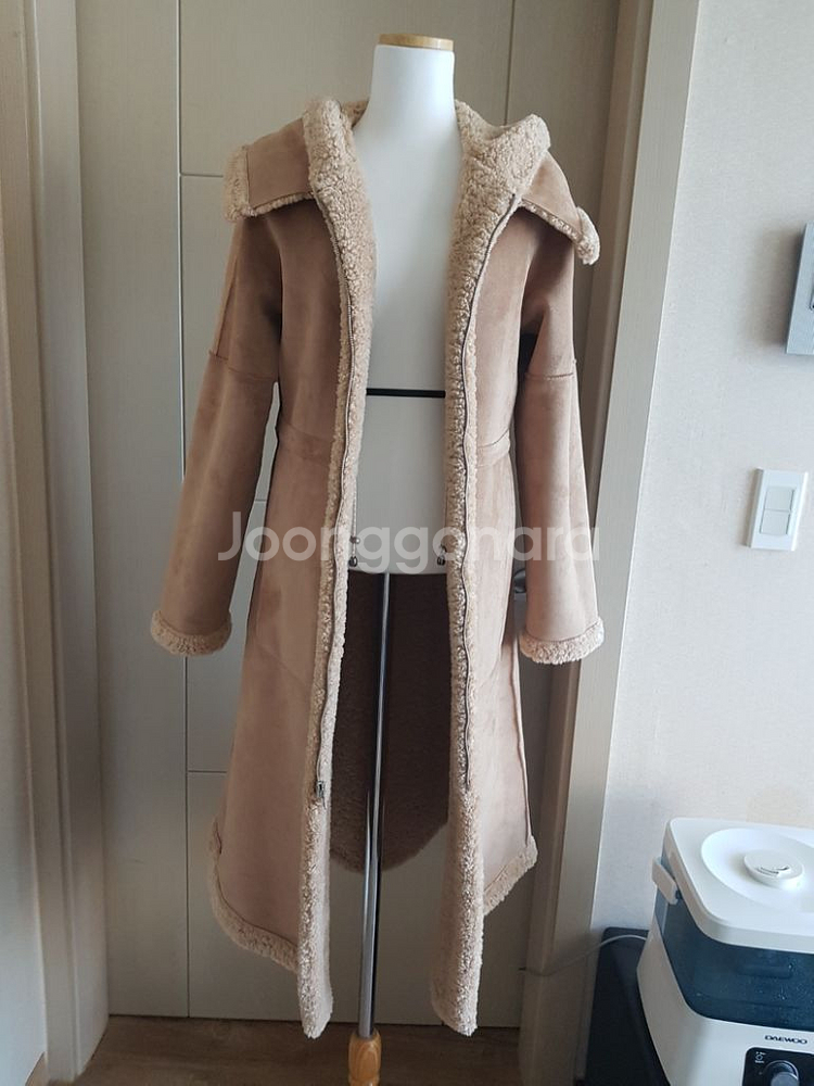 뽀글이 리얼무스탕 롱코트(미사용(네고가능--3