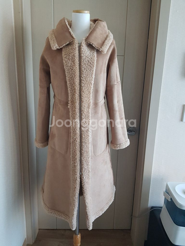 뽀글이 리얼무스탕 롱코트(미사용(네고가능--4