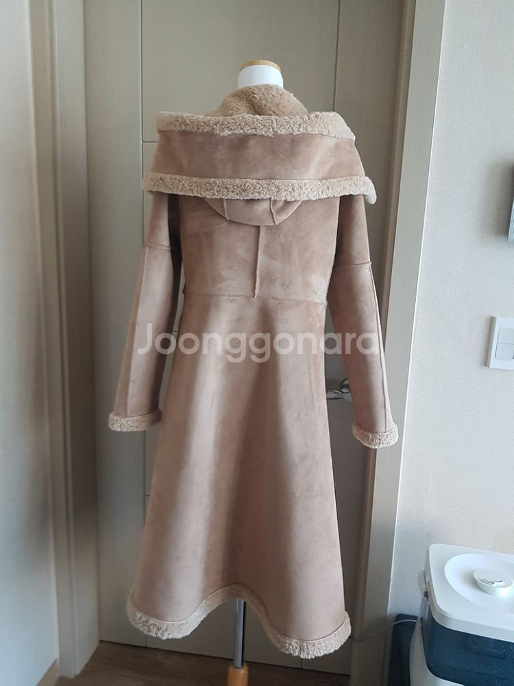 뽀글이 리얼무스탕 롱코트(미사용(네고가능--7