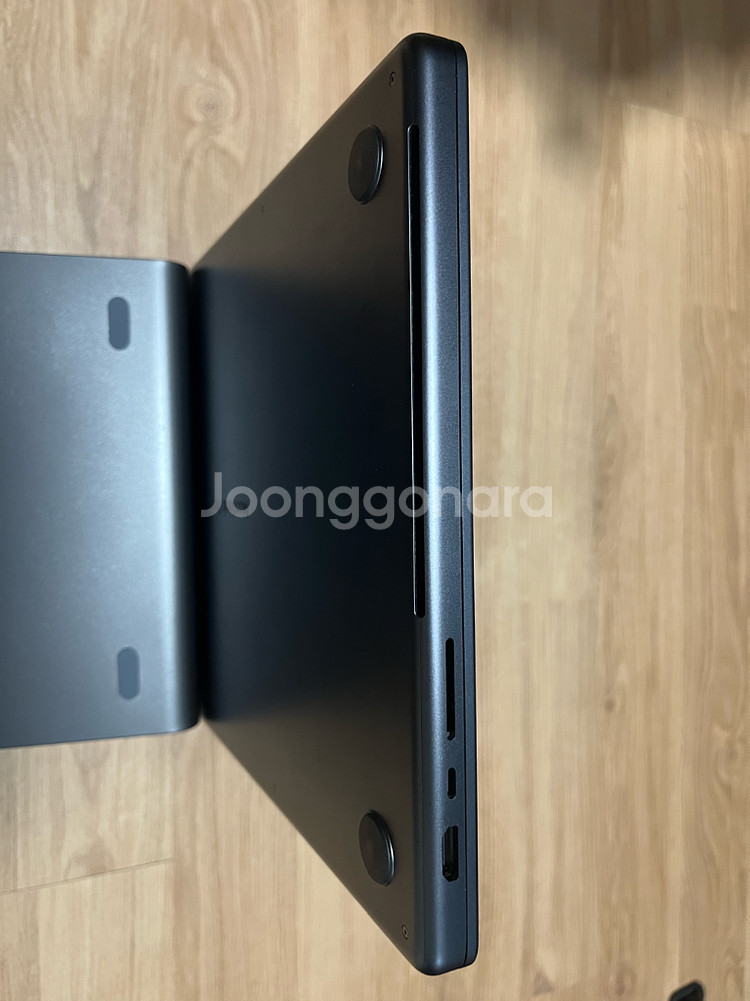 맥북 프로 16인치 m3pro 스페이스 블랙 팝니다--2