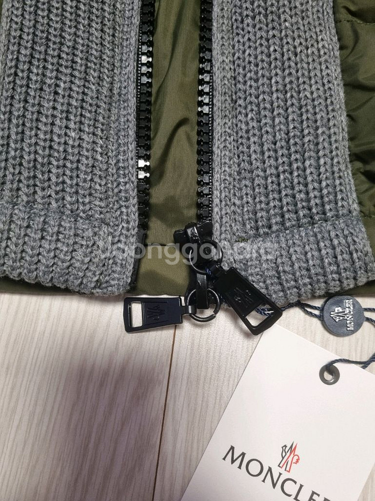 몽클레어 구스 후드패딩 카키 XL 제품--8