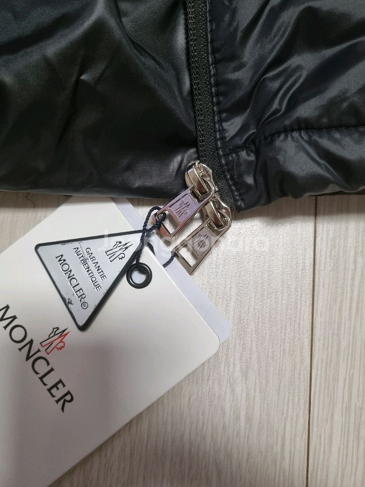 몽클레어 구스 후드패딩 블랙 XL, 2XL 새제품--8