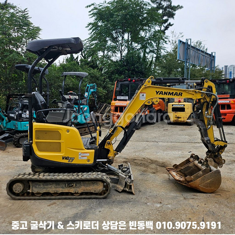 YK건기 얀마 VIO17 21년식 집게장착 미니 굴삭기--1