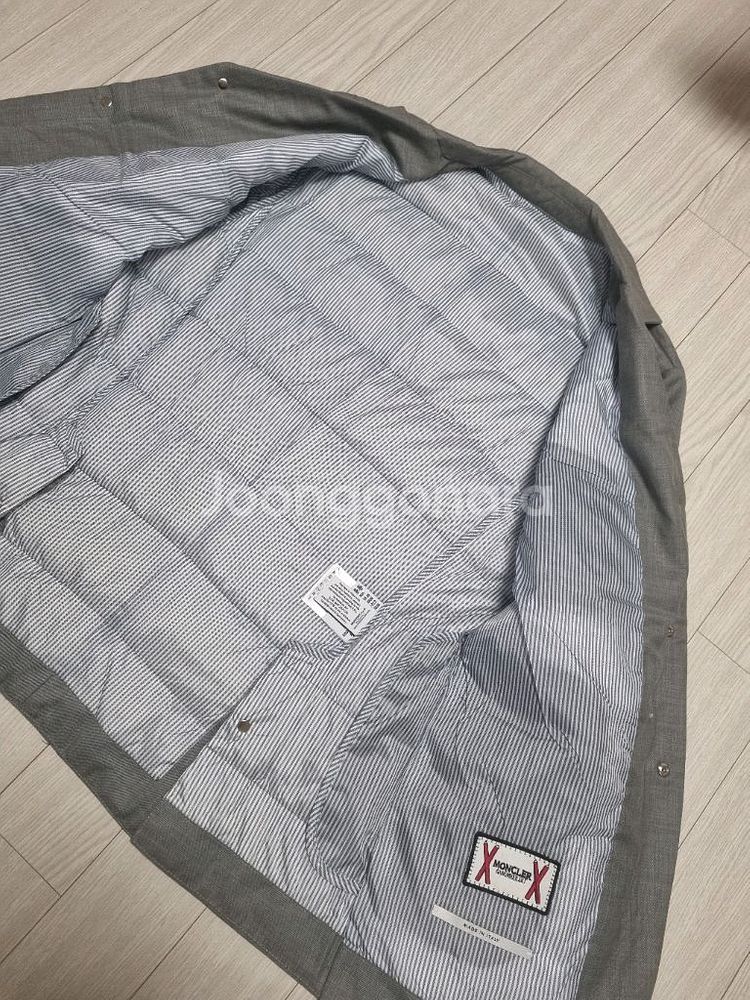 몽클레어 경량패딩 블레이저 그레이 새제품--5