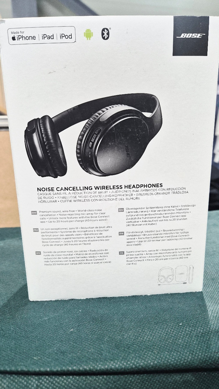 Bose 노이즈 캔슬링 헤드폰 팝니다.--3
