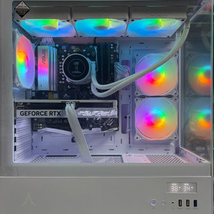 라이젠 9600X RTX5060 어항 수냉 본체