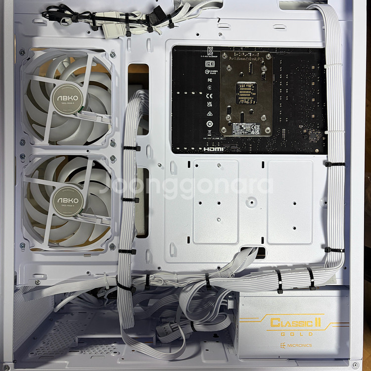 라이젠 9600X RTX5060 어항 수냉 본체--3