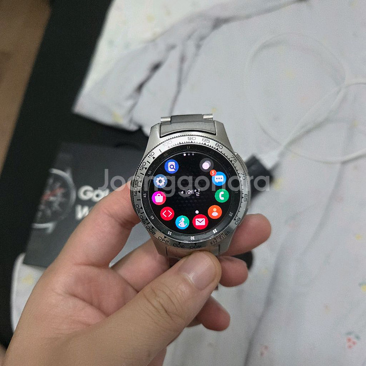 갤럭시 워치 46mm 풀박 판매합니다.--3