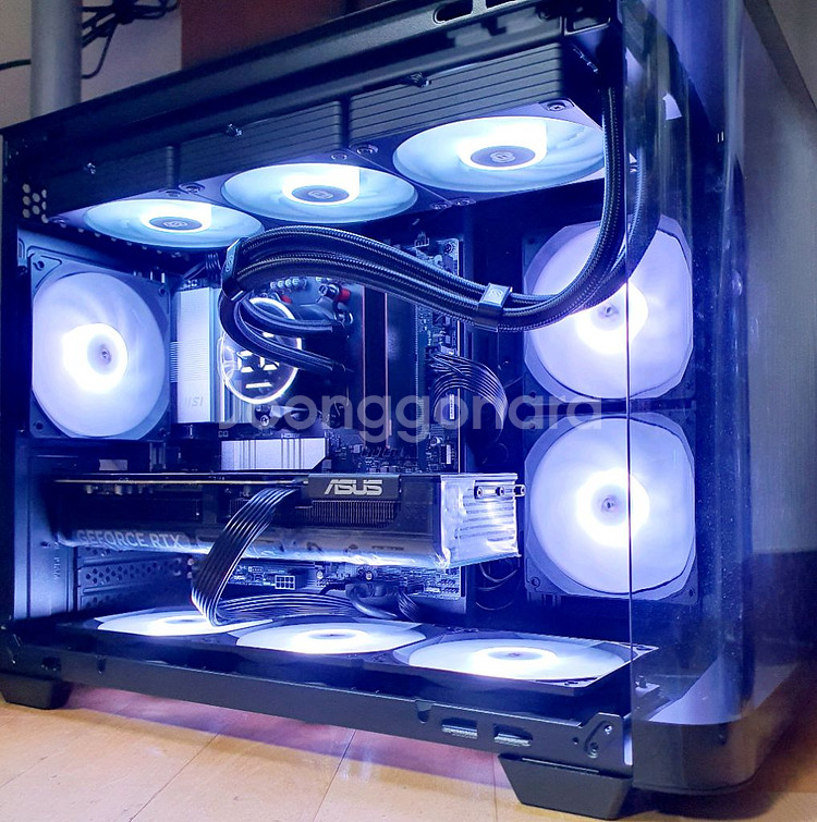고사양 컴퓨터 9800x3d 5070ti [새제품]--0