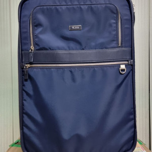투미 보이저 기내용 확장형 캐리어
