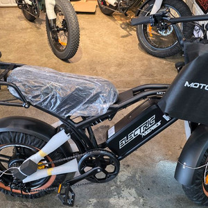 모토벨로 FN16 자토바이 새제품