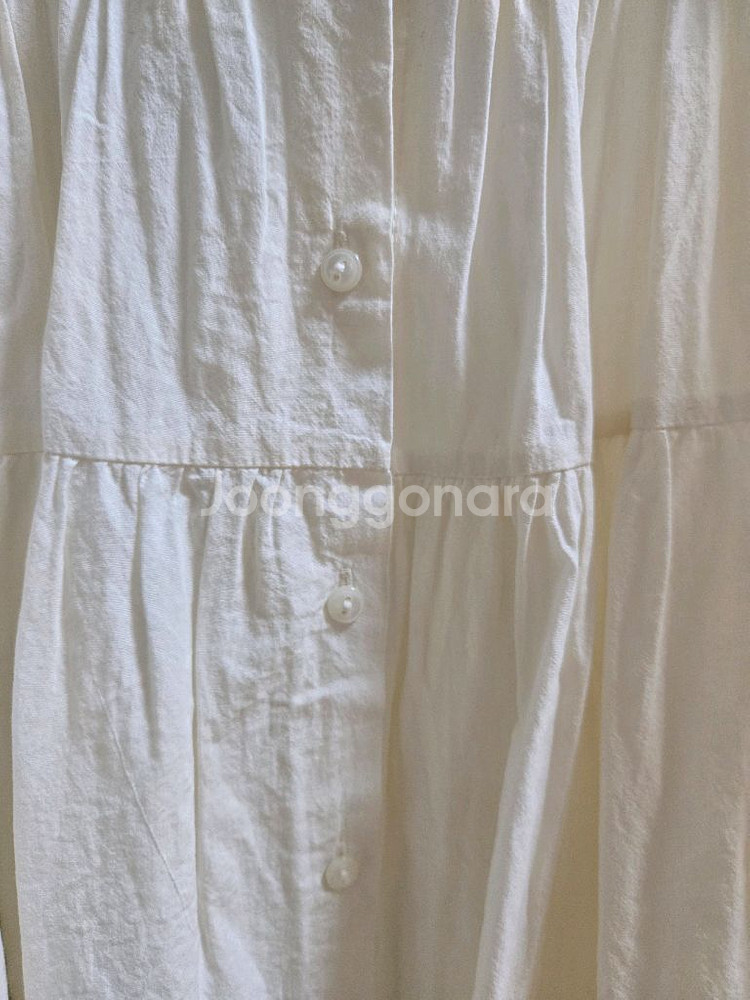 슈슈앤크라 꽃자수원피스 6y--7